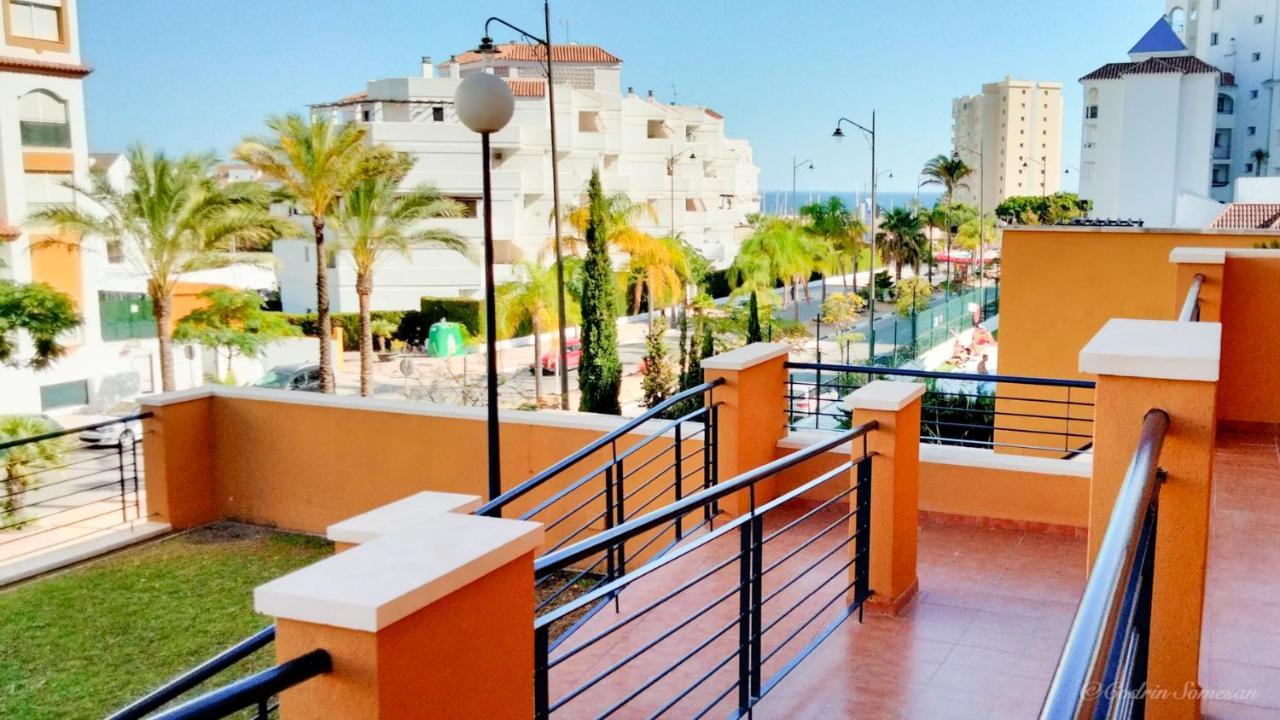 Cozy Apartment Overlooking Estepona'S Marina! Exterior photo
