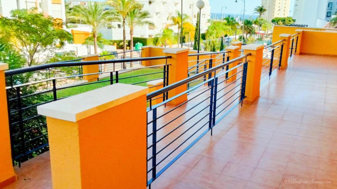 Cozy Apartment Overlooking Estepona'S Marina! Exterior photo