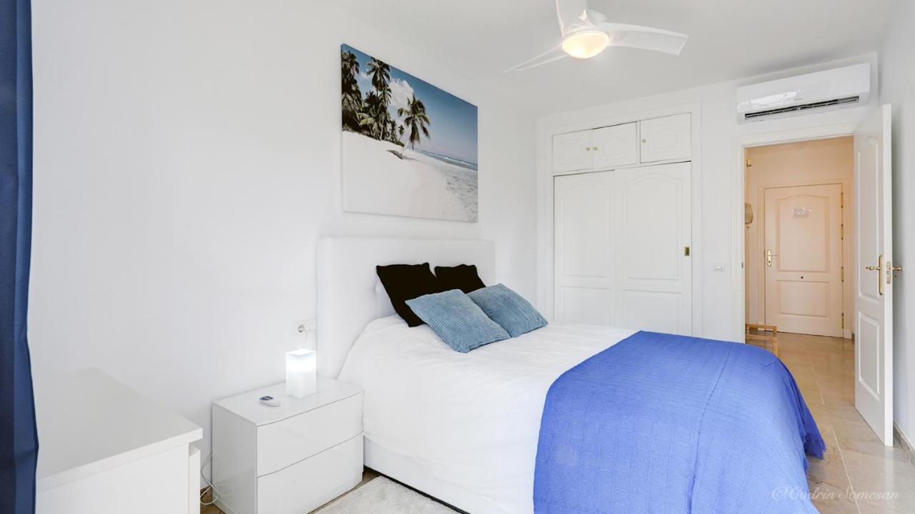 Cozy Apartment Overlooking Estepona'S Marina! Exterior photo