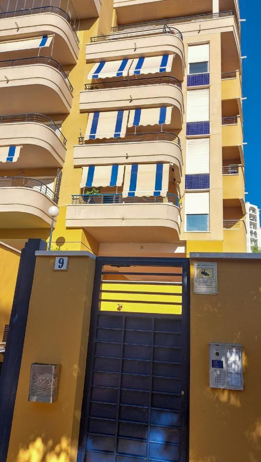 Cozy Apartment Overlooking Estepona'S Marina! Exterior photo